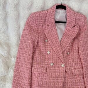 Elegant Pink Tweed Double-Breasted Blazer